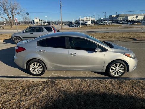 Used 2014 Kia Forte LX w/ Popular Package image 6