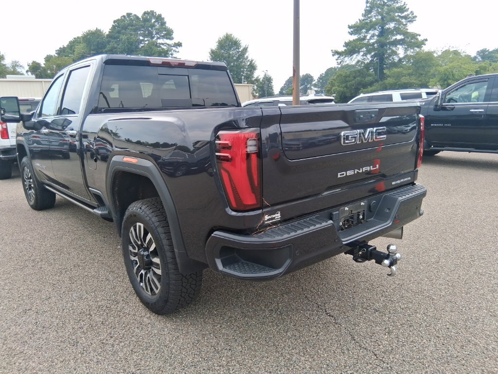 Used 2024 GMC Sierra 2500 Denali Ultimate w/ Max Trailering Package AWD/4WD image 6