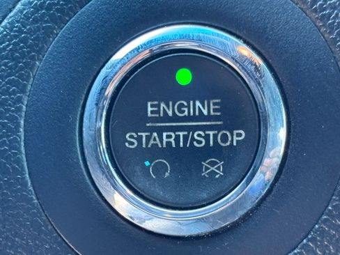 Used 2016 Ford Explorer XLT w/ Equipment Group 202A FWD image 33