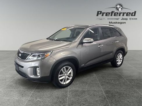 Used 2014 Kia Sorento LX AWD/4WD image 12