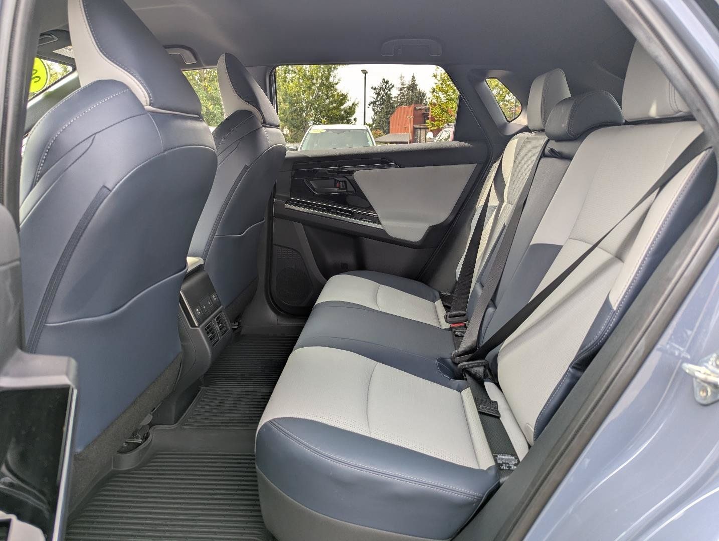 Used 2023 Subaru Solterra AWD image 29