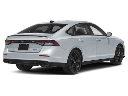Used 2025 Honda Accord Sport image 2
