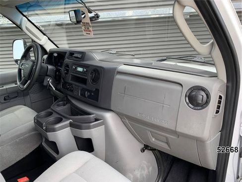 Used 2023 Ford E-450 and Econoline 450 Super Duty w/ Power Windows & Locks Group RWD image 28
