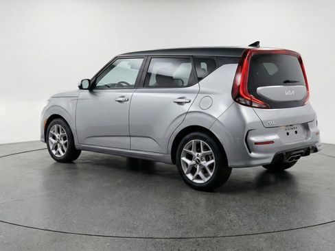 Used 2025 Kia Soul LX w/ LX Technology Package image 6
