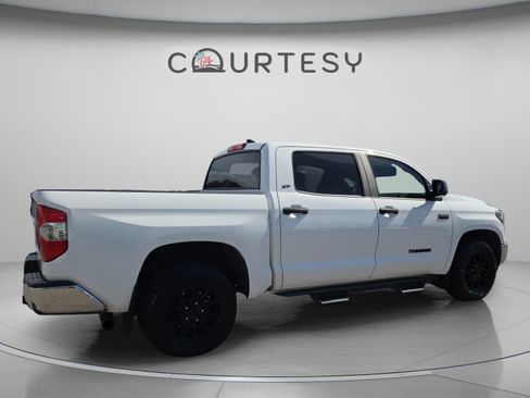 Used 2020 Toyota Tundra SR5 w/ SR5 Upgrade Package RWD image 5