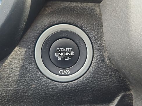 Used 2019 RAM 1500 Tradesman w/ Level 1 Equipment Group AWD/4WD image 23