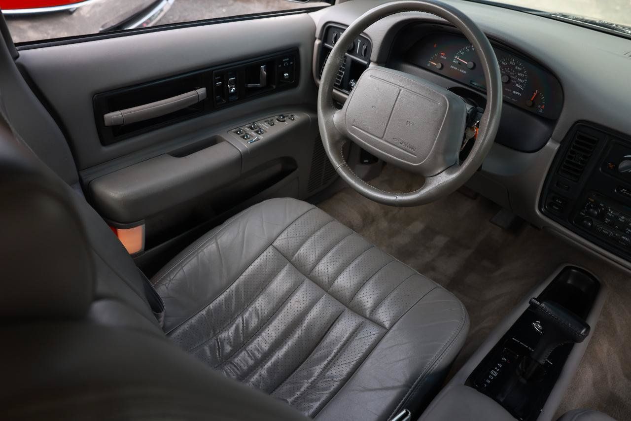 Used 1996 Chevrolet Caprice SS RWD image 21