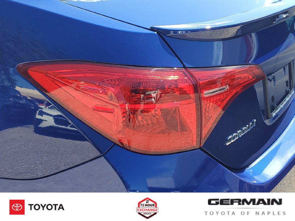Used 2017 Toyota Corolla SE w/ SE Premium Package FWD image 16
