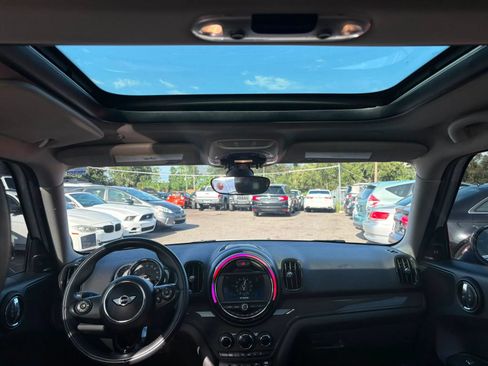 Used 2018 MINI Cooper Countryman FWD image 11
