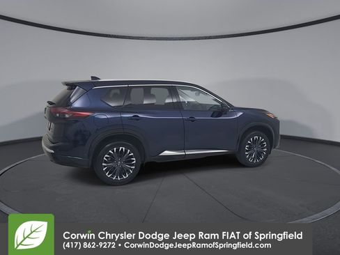 Used 2026 Nissan Rogue Platinum w/ Platinum Premium Package AWD/4WD image 16