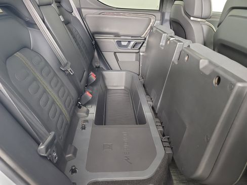 Used 2022 Rivian R1T Adventure image 24