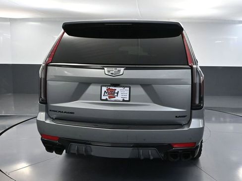 Used 2024 Cadillac Escalade V w/ LPO, ONYX Package AWD/4WD image 7