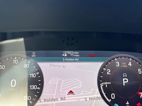 Used 2020 Land Rover Defender 110 image 27