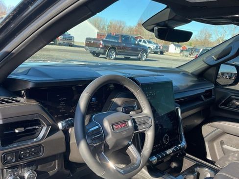 Used 2025 GMC Yukon Elevation w/ Technology Package image 20