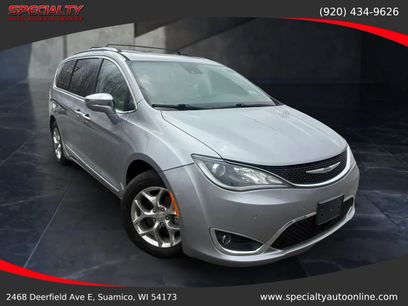 Used 2019 Chrysler Pacifica Limited w/ Advanced Safetytec Group