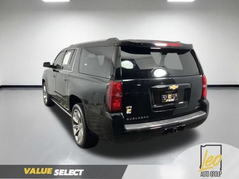 Used 2017 Chevrolet Suburban Premier AWD/4WD image 4