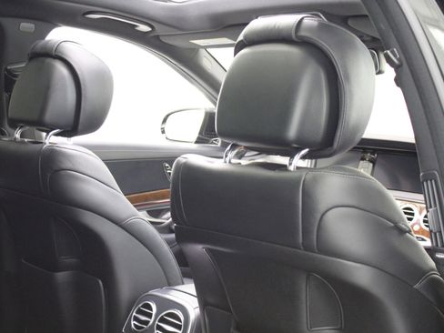 Used 2015 Mercedes-Benz S 550 Sedan image 44