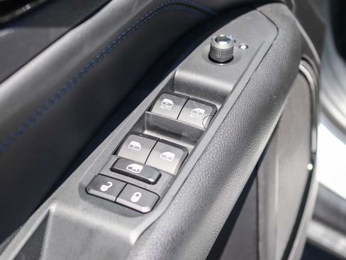 New 2026 Jeep Compass Latitude AWD/4WD image 23