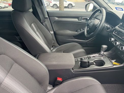 Used 2024 Honda Civic Sport image 4