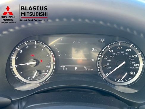 Used 2021 Toyota Highlander XLE image 29