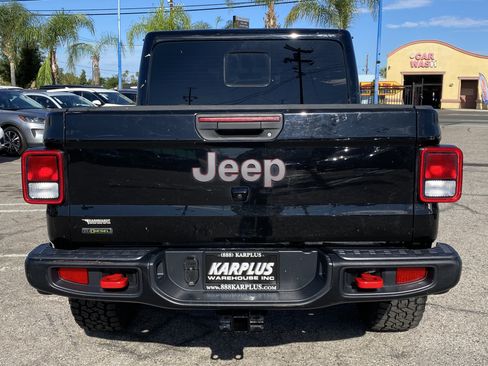 Used 2021 Jeep Gladiator Rubicon AWD/4WD image 14