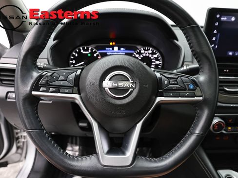 Used 2023 Nissan Altima 2.5 SV w/ SV Premium Package AWD/4WD image 10