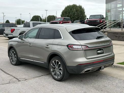 Used 2023 Lincoln Nautilus Reserve w/ Luxury Package AWD/4WD image 4