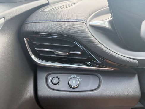 New 2026 Buick Envista Sport Touring w/ Convenience I Package FWD image 22