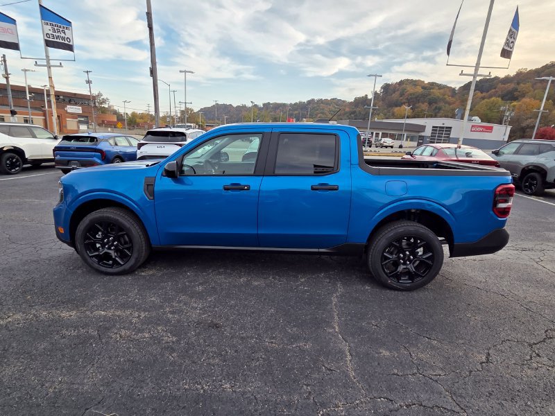New 2026 Ford Maverick XLT w/ Equipment Group 301A AWD/4WD image 4
