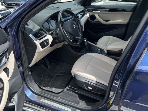 Used 2019 BMW X1 xDrive28i w/ Convenience Package image 2