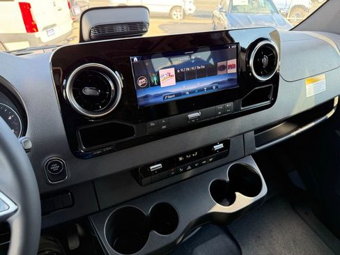 New 2026 Mercedes-Benz Sprinter 2500 image 19