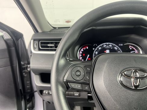 Used 2024 Toyota RAV4 XLE w/ Convenience Package FWD image 16