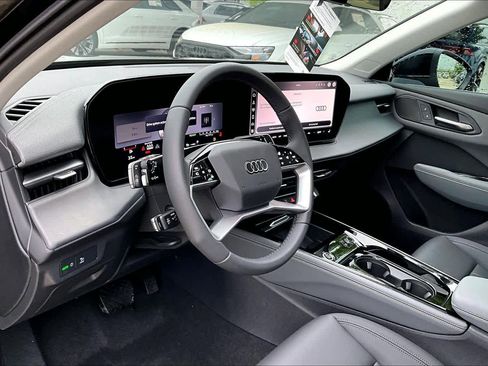New 2026 Audi Q3 quattro 2.0T AWD/4WD image 8