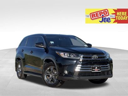 Used 2019 Toyota Highlander Limited Platinum