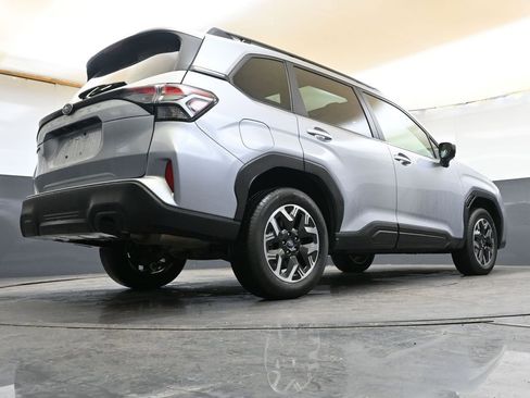 Certified 2025 Subaru Forester Premium AWD/4WD image 34