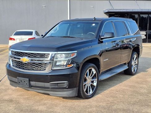 Used 2015 Chevrolet Tahoe LT RWD image 3