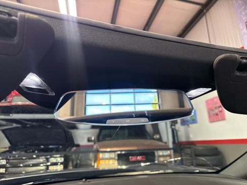 Used 2017 Chevrolet Corvette Z06 image 97