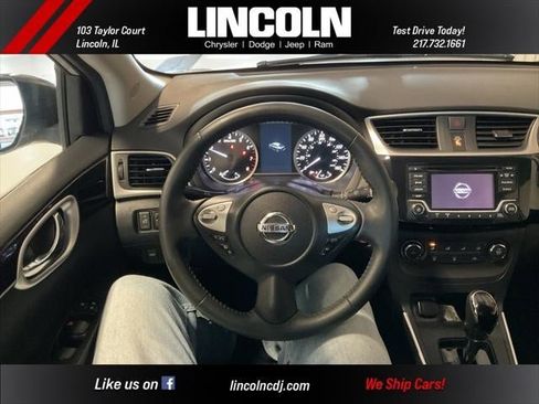 Used 2017 Nissan Sentra SV image 11