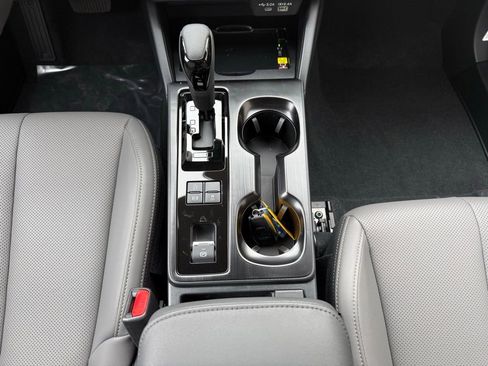 New 2026 Subaru Outback Limited AWD/4WD image 18