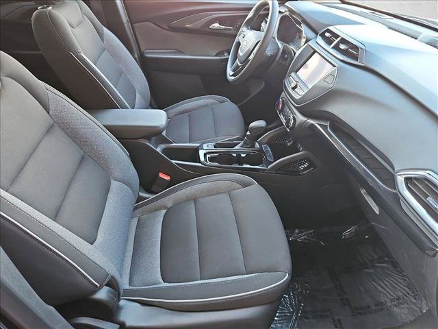 Used 2023 Chevrolet TrailBlazer LT FWD image 25