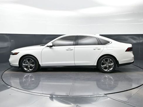 Used 2023 Honda Accord EX-L image 8