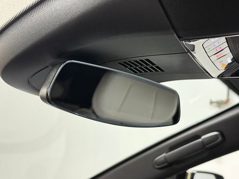 New 2026 Cadillac Lyriq Sport AWD/4WD image 34