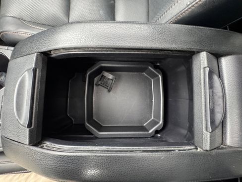 Used 2015 Toyota Highlander Limited image 16