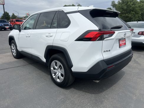 Used 2023 Toyota RAV4 LE AWD/4WD image 6