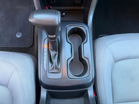 Used 2017 Chevrolet Colorado W/T image 11