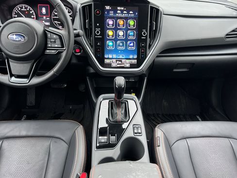 Used 2025 Subaru Crosstrek 2.5i Limited w/ Crosstrek Mirror Package image 13