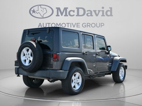 Used 2018 Jeep Wrangler Unlimited Sport S AWD/4WD image 8