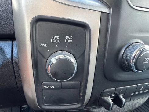 Used 2014 RAM 2500 SLT AWD/4WD image 17