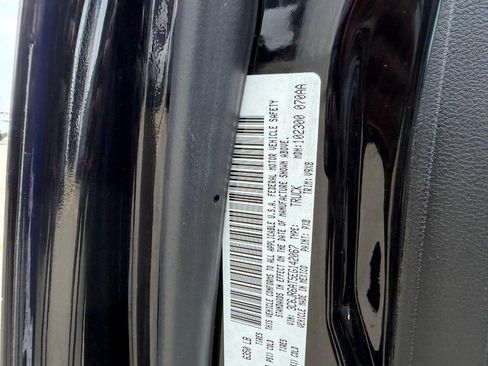 Used 2014 RAM 1500 Express image 19