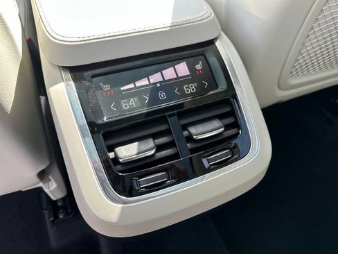 Certified 2025 Volvo XC90 B5 Plus w/ Protection Package Premier AWD/4WD image 13